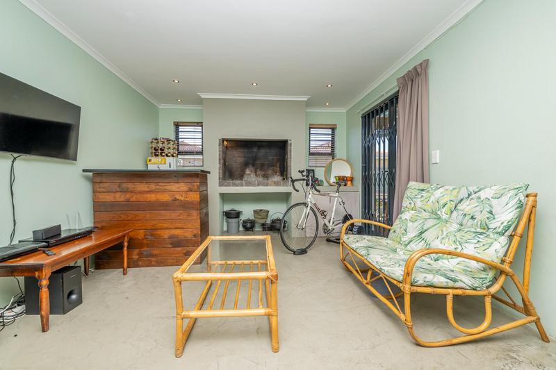 4 Bedroom Property for Sale in Viking Village Western Cape
